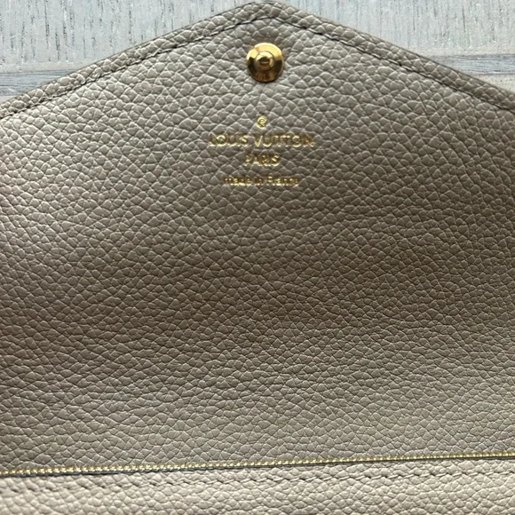 Louis Vuitton Empreinte Sarah Wallet (Color: Turtledove)